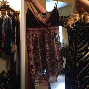 V neck top