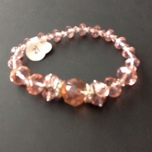 Beautiful pink crystal elastic bracelet
