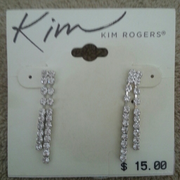 Silver rhinestone dangle earrings