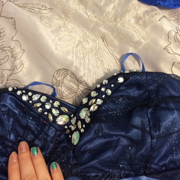 Blue homecomming dress - Picture 2 of 4