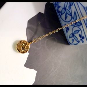 Druzy in Gold Necklace! 15" chain- New!