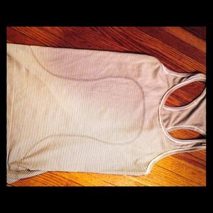 Run swiftly size 6- inkwell. Perfect condition