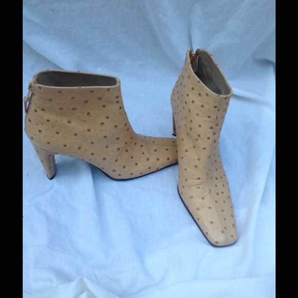 Stuart Weitzman Boot