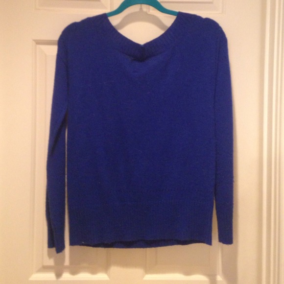Blue long sleeve American eagle sweater - Picture 2 of 2