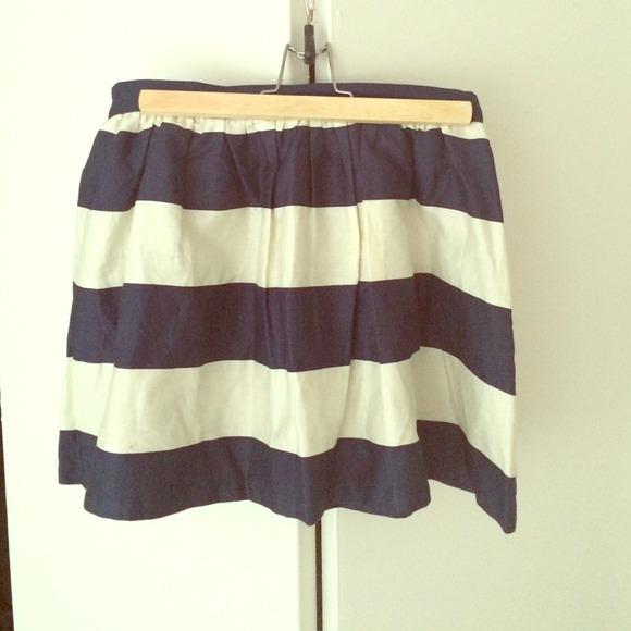 FOREVER 21 skater skirt - Picture 1 of 1