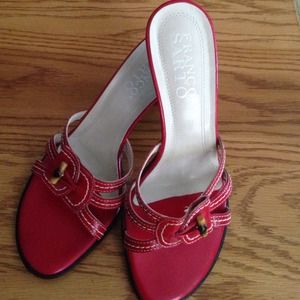Cute red mules with nice detail. Heel height 2 3/4