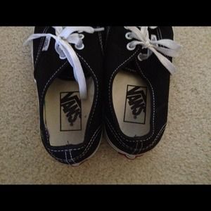 Vans Shoes - Authentic classic black Vans Vans Shoes - Authentic classic black Vans
