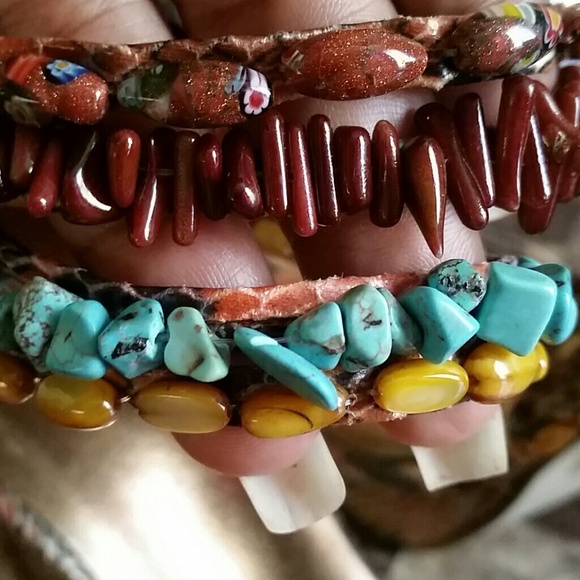 SHOES - Picture 2 of 4