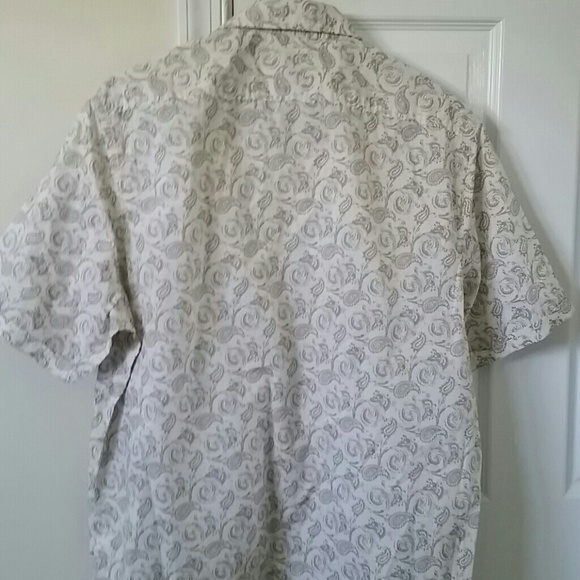 Black Brown Large Button Down - Picture 2 of 2