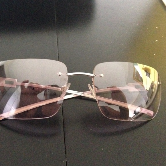 REDUCED Purple lense GUCCI sunglasses w case!