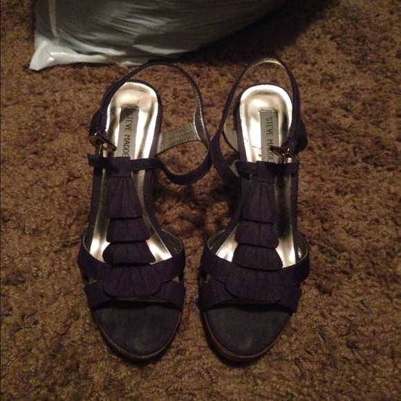 Steve Madden wedged high heels