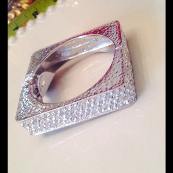 Gorgeous Sophia square diamond bracelet