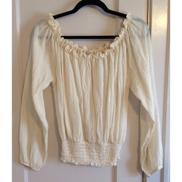 Off Shoulder Boho Top NWOT - Picture 2 of 2