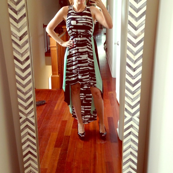 BCBG maxi dress with high-low hem - size xxs