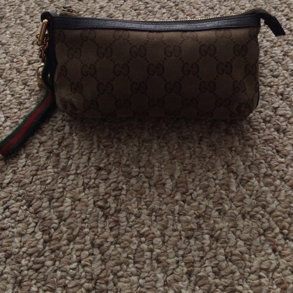 Authentic Gucci clutch - Picture 2 of 3