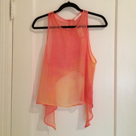 Flowy orange tank with beautiful back