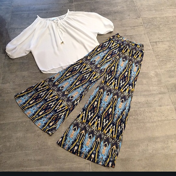 Printed palazzo pants! Super comfy!!