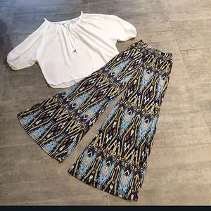 Printed palazzo pants! Super comfy!!