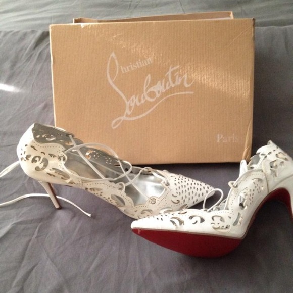 🌸 AUTHENTIC Christian Louboutin 🌸