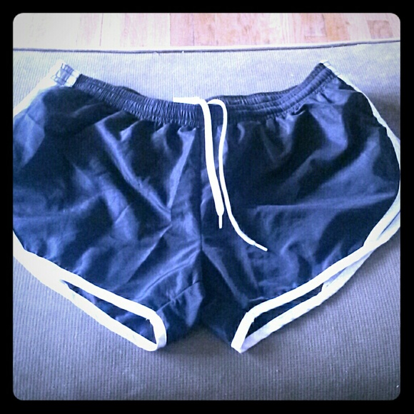 SOFFE SHORTS
