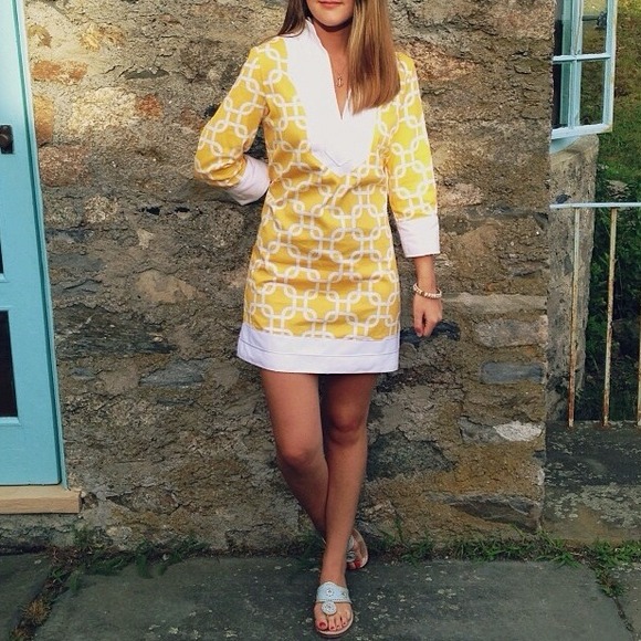 Laurla yellow shift dress