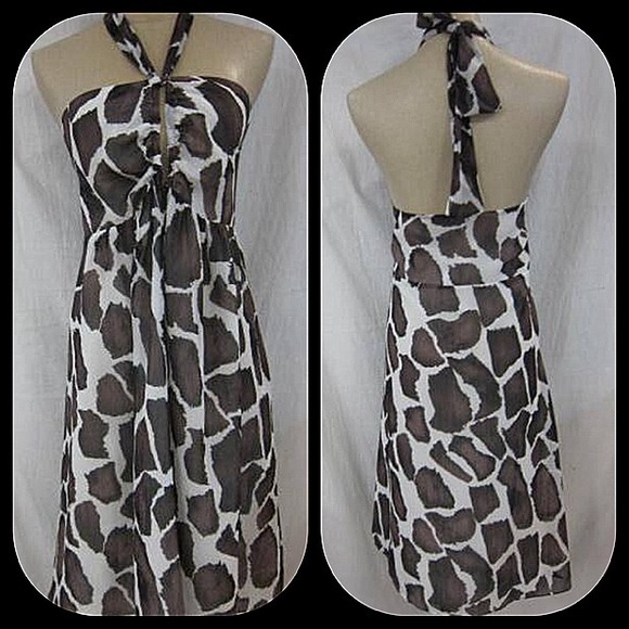 Pretty, flirty & girly halter giraffe print dress - Picture 2 of 3