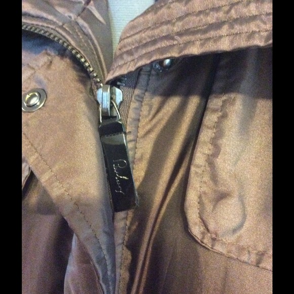 Burberry winter coat. - Picture 4 of 4