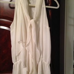 Elizabeth and James top