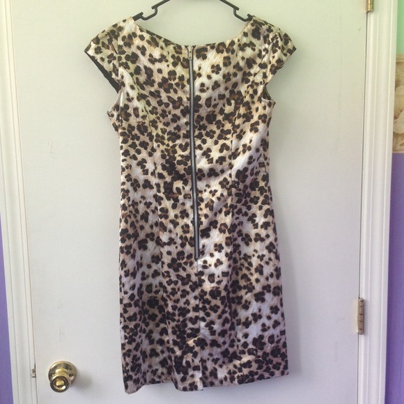 SOLD locally. Leopard print dress - Picture 3 of 4