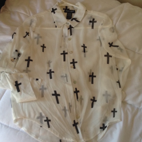 Button down top. - Picture 1 of 1