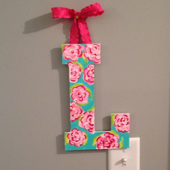 Lilly Pulitzer Hand painted Custom Letters - Picture 2 of 3