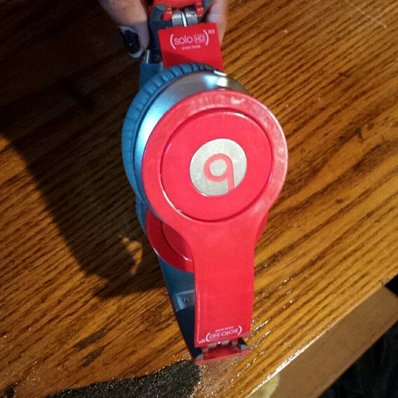 Beats - Picture 3 of 3