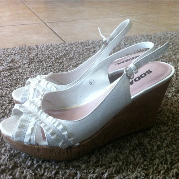 🔴SOLD🔴Wedges - Picture 3 of 3