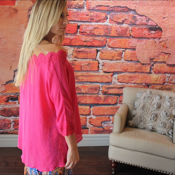 Hot pink lace trim top - Picture 2 of 4