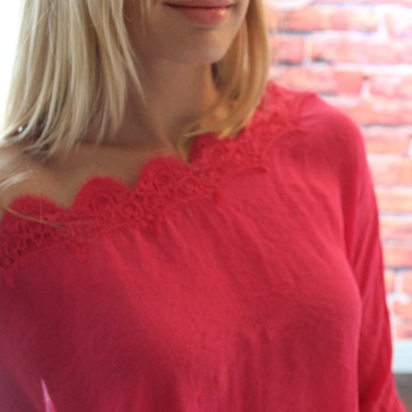 Hot pink lace trim top - Picture 4 of 4