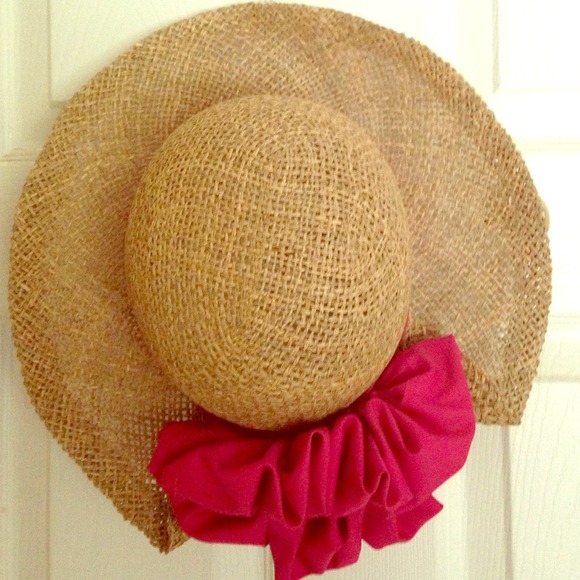 Beach hat!