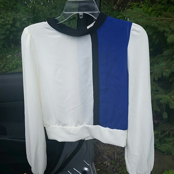 Cute blouse