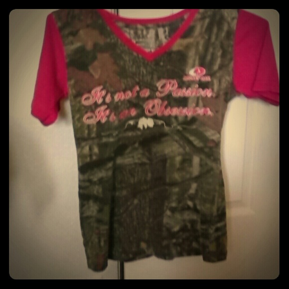 REDUCED!! Mossy oak camo shirt