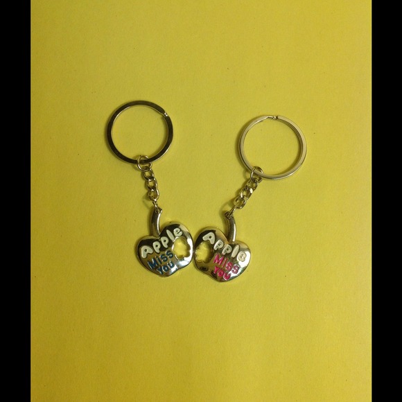 Couple Key Ring - Apple - Picture 3 of 3
