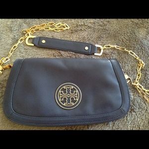 S O L D 👛 Tory burch amanda clutch