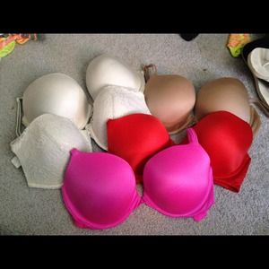 Victoria's Secret "very sexy" style bras