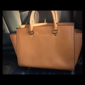 Michael Kors Selma large brown satchel