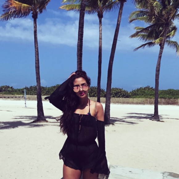 YOUR POSHER 💁🏻 - Picture 2 of 8