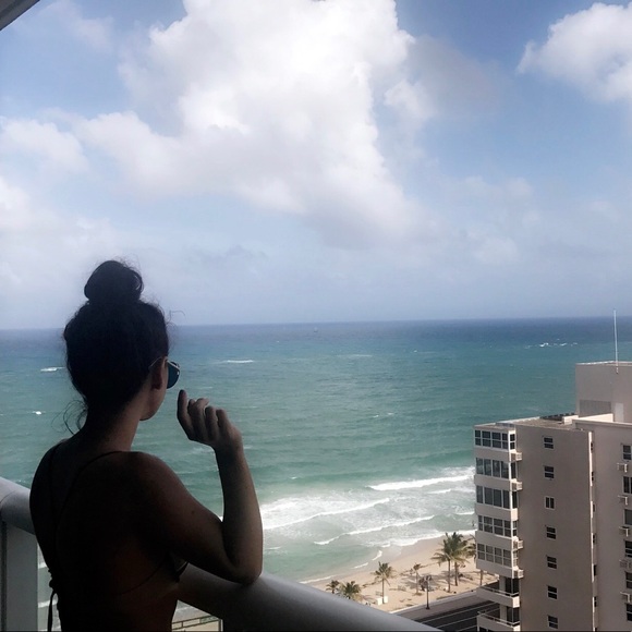 YOUR POSHER 💁🏻 - Picture 5 of 8