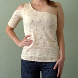 One arm, lacy top with sequins - never worn!