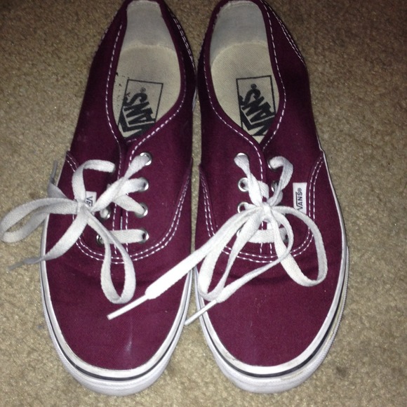 Maroon vans in great condition, worn like 3 times