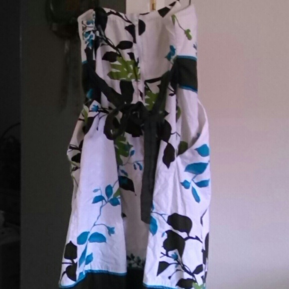 Summer dress - Picture 3 of 3