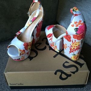 White and coral Beau+Ashe wedge sandal