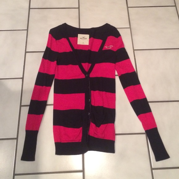 Hollister navy and pink log sleeve sweater small