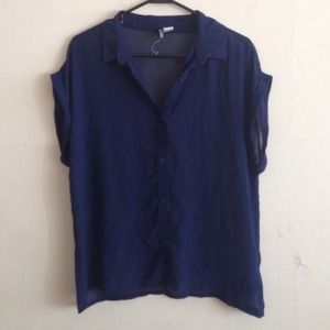 ⛔️ S O L D ⛔️ Blue chiffon button up